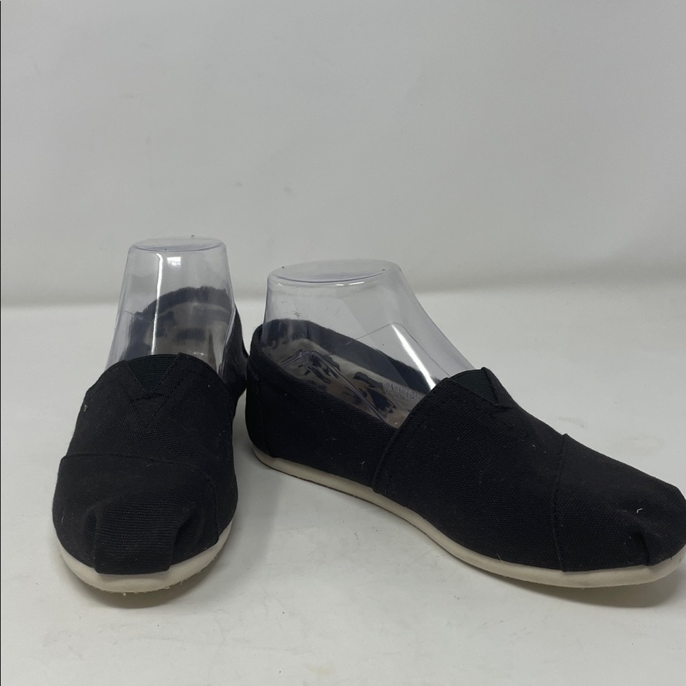 Toms Black Canvas Slip-On Flats Size 7 Excellent Condition